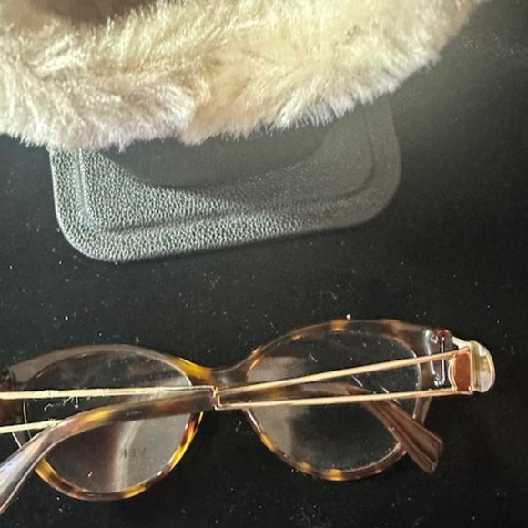 Versace glasses- Prescription glasses Demo - Picture 4 of 7